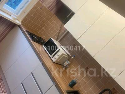 2-комнатная квартира · 50 м² · 4/5 этаж, Ихсанова 73 — 21 школы за 180 000 〒 в Уральске, мкр Школьник