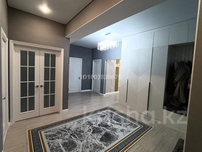 5-бөлмелі пәтер · 195 м² · 5/10 қабат, 19-й мкр, Мкрн 19 33, бағасы: 73 млн ₸ в Актау