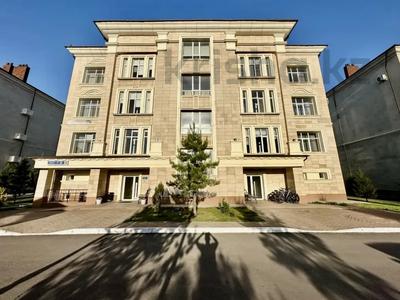 3-бөлмелі пәтер · 120 м² · 2/4 қабат, Макпал, бағасы: 114 млн ₸ в Астане, Есильский р-н