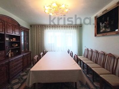 4-комнатная квартира · 81.3 м² · 3/5 этаж, пр. Абилкайыр Хана за 23 млн 〒 в Актобе