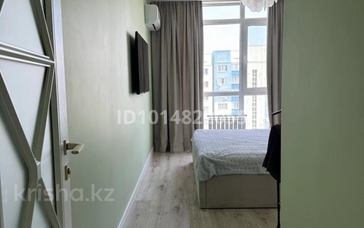3-бөлмелі пәтер · 95 м² · 8/9 қабат, Шұғыла ш/а. 340/35 - 340/35 к17, бағасы: 60 млн ₸ в Алматы, Наурызбайский р-н — фото 2