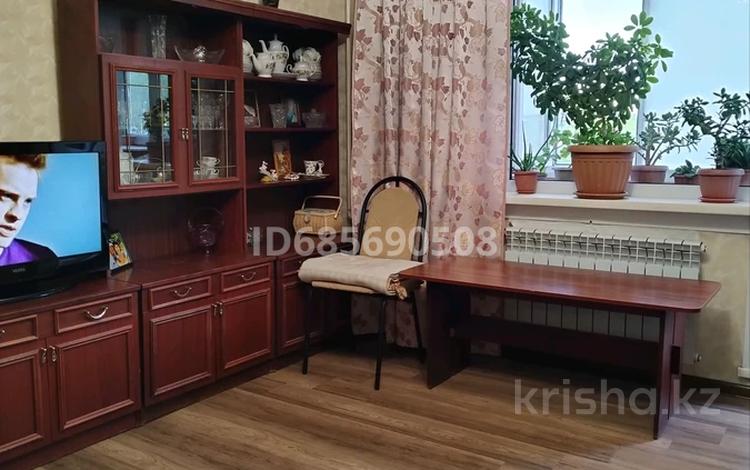 2-бөлмелі пәтер · 52.7 м² · 4/5 қабат, мкр Городской Аэропорт, Штурманская 1/6, бағасы: 17 млн ₸ в Караганде, Казыбек би р-н — фото 2