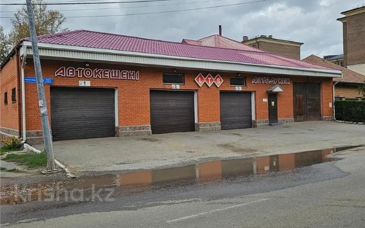 Свободное назначение, азс, автосервисы и автомойки · 700 м² за 190 млн ₸ в Караганде, Казыбек би р-н — фото 2