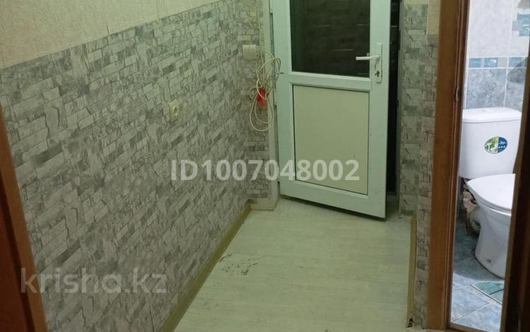 2-комнатная квартира · 50 м² · 4/5 этаж, Баймуханова 47 — Аиниг за 140 000 〒 в Атырау, мкр Привокзальный-1 — фото 2