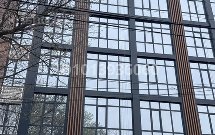 1-бөлмелі пәтер · 44.2 м² · 9/9 қабат, Даумова 63, бағасы: 25 млн ₸ в Уральске — фото 2