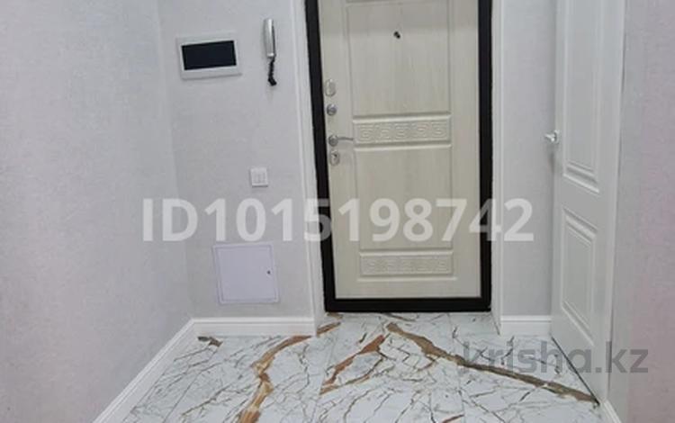 2-бөлмелі пәтер · 67 м² · 9/9 қабат, Казыбек би 5А, бағасы: 300 000 ₸ в Астане, Есильский р-н — фото 2