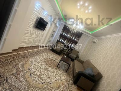 2-комнатная квартира · 86 м² · 1/9 этаж, Валиханова 13-21 за 300 000 ₸ в Атырау