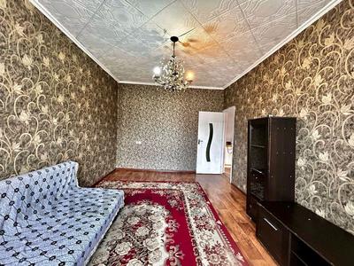 Продажа квартир в Жетысу обл.: 2-комнатная квартира · 54 м² · 5/5 этаж, Гарышкер за ~ 15 млн 〒 2-комнатная квартира · 54 м² · 5/5 этаж, Гарышкер за ~ 15 млн 〒 в Талдыкоргане, мкр Жана Гарышкер