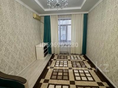 2-комнатная квартира · 79.5 м² · 8/12 этаж, 16-й мкр , 16 мкрн за 200 000 〒 в Актау