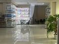 Магазины и бутики • 240 м² за ~ 1.9 млн 〒 в Шымкенте, Аль-Фарабийский р-н — фото 9