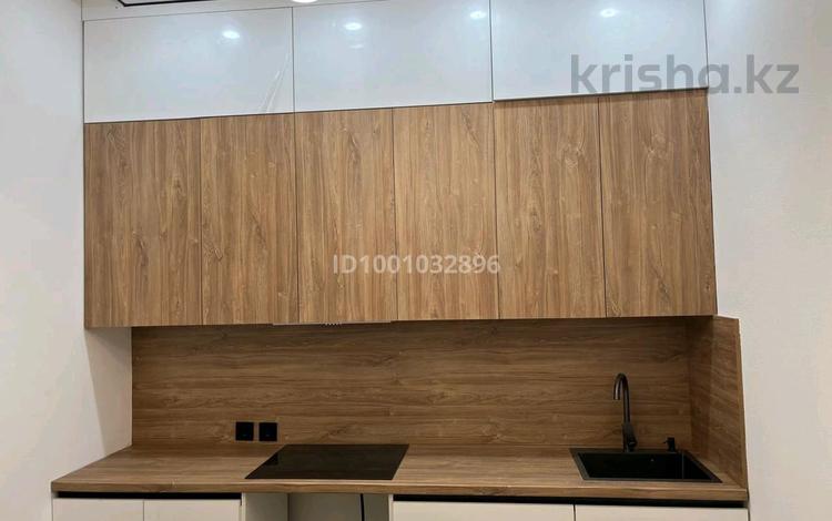 1-комнатная квартира · 32 м² · 1/1 этаж, мкр Уркер, Култегин 2 за 175 000 〒 в Астане, Нура р-н — фото 62