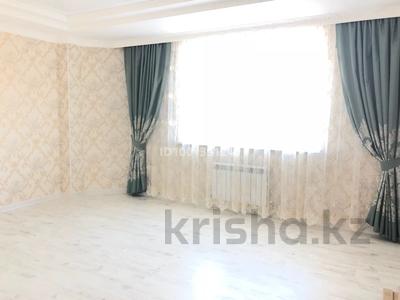 Пәтерлер в Атырауской обл.: 2-бөлмелі пәтер · 80 м² · 2/8 қабат, Валиханова 19/1, бағасы: 43 млн 〒 2-бөлмелі пәтер · 80 м² · 2/8 қабат, Валиханова 19/1, бағасы: 43 млн 〒 в Атырау