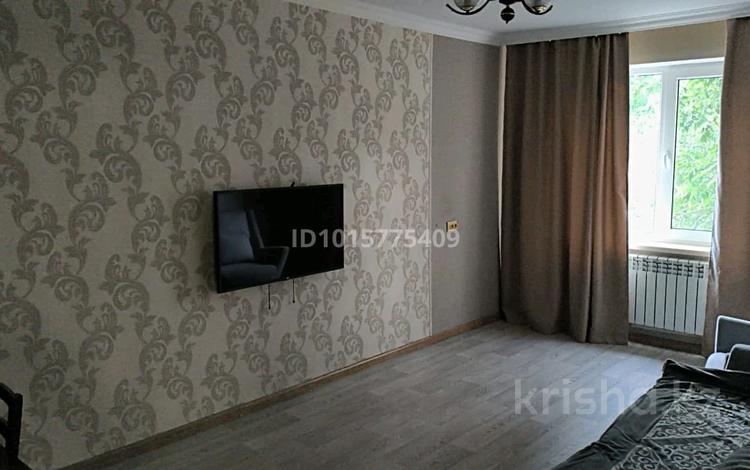 2-бөлмелі пәтер · 55 м² · 2/5 қабат, 2 ш/а. 273, бағасы: 18.5 млн ₸ в Актобе, мкр 8 — фото 2