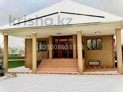 Отдельный дом · 7 комнат · 400 м², мкр Акжар за 700 000 〒 в Алматы, Наурызбайский р-н