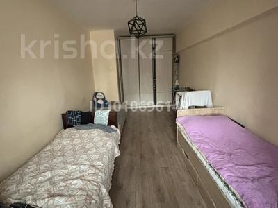 2-бөлмелі пәтер · 42 м² · 2/4 қабат, Жарокова 187б — Жарокоаа жандосова, бағасы: 28 млн ₸ в Алматы, Бостандыкский р-н