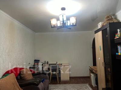 2-комнатная квартира · 48 м² · 2/5 этаж, мкр Новый Город, Мустафина за 15.5 млн ₸ в Караганде, Казыбек би р-н