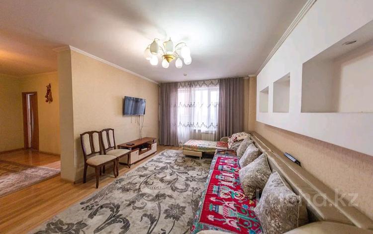 2-комнатная квартира, 73.9 м², 8/14 этаж, Абая 63