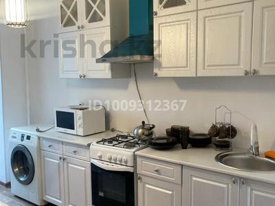 3-комнатная квартира · 70 м² · 2/9 этаж, Алии Молдагуловой 24 за 200 000 〒 в Актобе