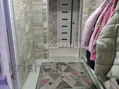 2-комнатная квартира · 55 м² · 2/2 этаж, Кунаева 11 — Продаётся двух комнатная квартира в центре.В Двух этажке на втором эта за 9 млн ₸ в Индер