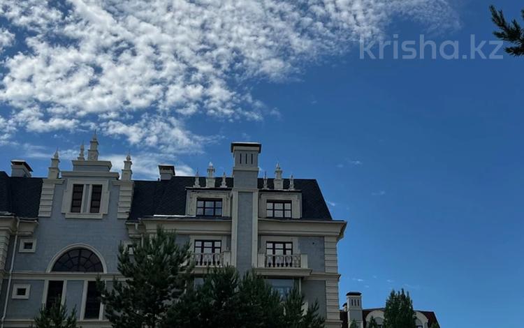 7-комнатная квартира · 425 м² · 4/5 этаж, Кыз жибек 41 за 370 млн ₸ в Астане, Нура р-н — фото 2