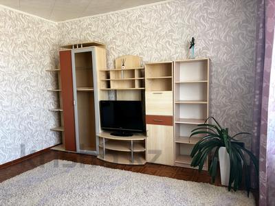 2-комнатная квартира · 56 м² · 5/10 этаж, Валиханова 159 — Автовокзал, центральный рынок, маг. Мерей Адлен за 15 000 ₸ в Семее