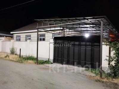 Отдельный дом · 4 комнаты · 290 м² · 6.5 сот., 2ая Уездная 5 — За лини за 28 млн 〒 в Таразе