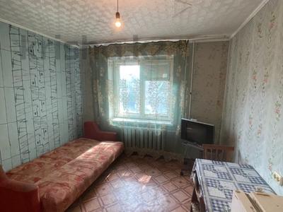 1-комнатная квартира, 12 м², 3 этаж, ларина 11 за 4.5 млн 〒 в Уральске