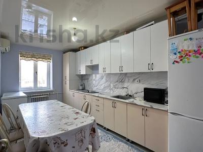 3-бөлмелі пәтер · 95 м² · 2/10 қабат, мкр 12, бағасы: 26 млн ₸ в Актобе