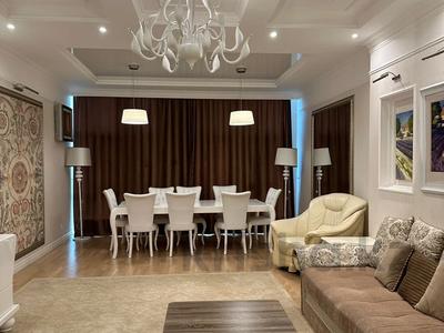 4-комнатная квартира · 200 м², ул. Арай 49 за 210 млн ₸ в Астане, Есильский р-н