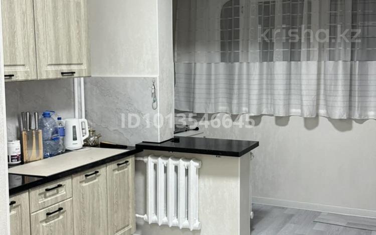 1-бөлмелі пәтер · 42 м² · 4/5 қабат, мкр Айнабулак-4 168, бағасы: 29 млн ₸ в Алматы, Жетысуский р-н — фото 2