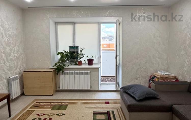 2-бөлмелі пәтер · 90.2 м² · 6/9 қабат, Алтын орда ш/а., бағасы: 38 млн ₸ в Актобе, мкр. Алтын орда — фото 2