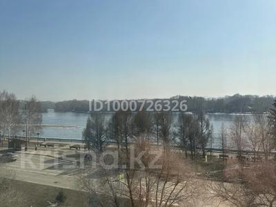 4-комнатная квартира · 98 м² · 4/9 этаж, Славского 44 за 65 млн 〒 в Усть-Каменогорске