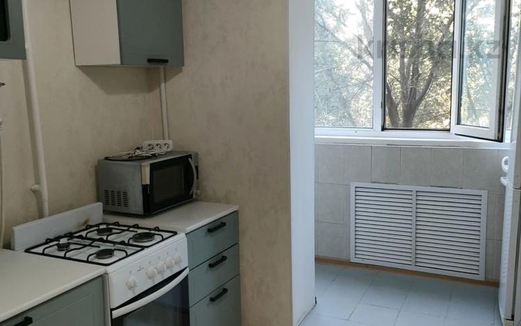 2-комнатная квартира · 45 м² · 2/5 этаж, Абулхаирхана 30 — Клиника Айгерим, Электрон, Медакадемия за 12 000 ₸ в Актобе — фото 2