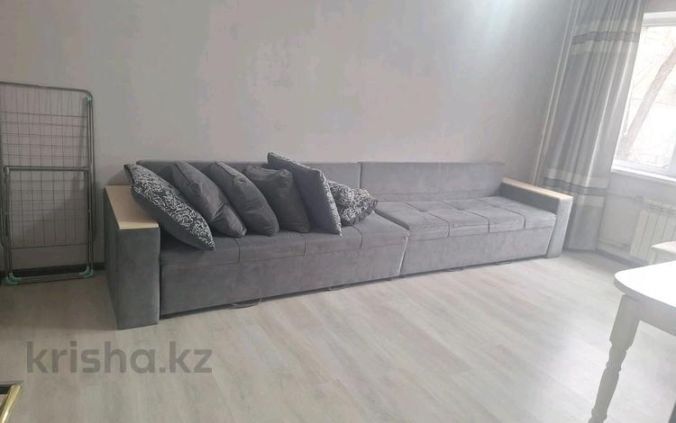 3-комнатная квартира · 70 м² · 2/5 этаж, мкр Аксай-2 за 350 000 ₸ в Алматы, Ауэзовский р-н — фото 30