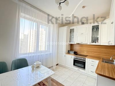 2-бөлмелі пәтер · 90 м² · 17/21 қабат, Шамши Калдаяков 13, бағасы: 44 млн ₸ в Астане, Сарайшык р-н