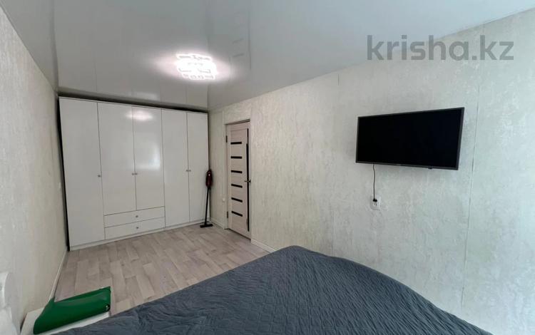 2-комнатная квартира · 43 м² · 1/5 этаж, мкр Новый Город, Назарбаева за 17.5 млн ₸ в Караганде, Казыбек би р-н — фото 4