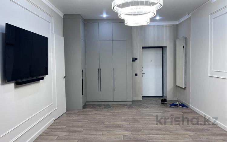 3-комнатная квартира · 74.5 м² · 5/10 этаж, Муканова 9/3 за 45.9 млн ₸ в Караганде, Казыбек би р-н — фото 2