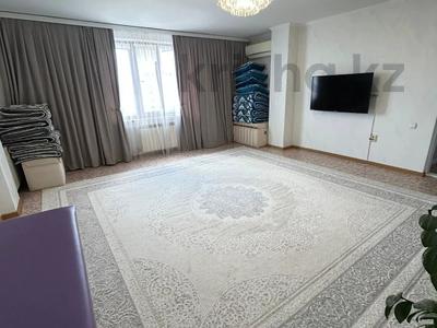 4-комнатная квартира · 112.2 м² · 7/7 этаж, Алии Молдагуловой за 29.5 млн ₸ в Актобе