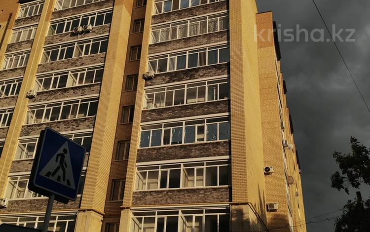 3-комнатная квартира · 102 м² · 2/9 этаж, Оракбаева 1в за 48 млн ₸ в Уральске — фото 2