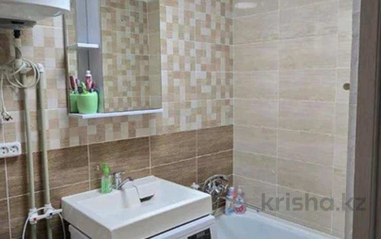 2-бөлмелі пәтер · 43 м² · 4/5 қабат, ул. Ильяса Есенберлина 37, бағасы: 200 000 ₸ в Жезказгане — фото 2
