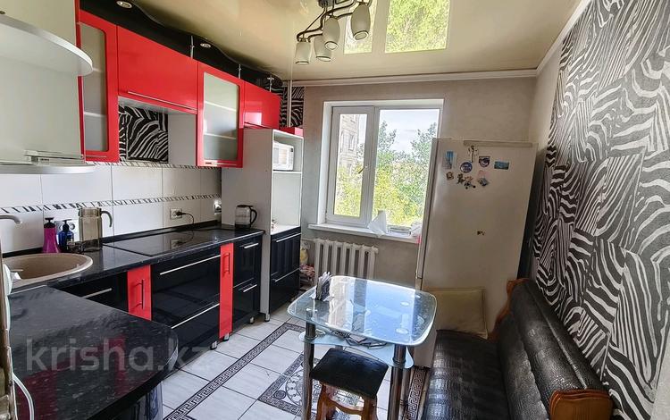 4-комнатная квартира · 81 м² · 5/9 этаж, мкр Юго-Восток, Степной-1 7/46 — Республики, Степной-2 за 29.2 млн ₸ в Караганде, Казыбек би р-н — фото 2