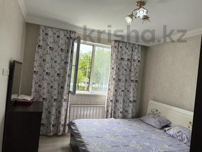 2-комнатная квартира · 60 м² · 2/12 этаж, мкр Акбулак, Байтерекова 47 за 17 000 ₸ в Алматы, Алатауский р-н