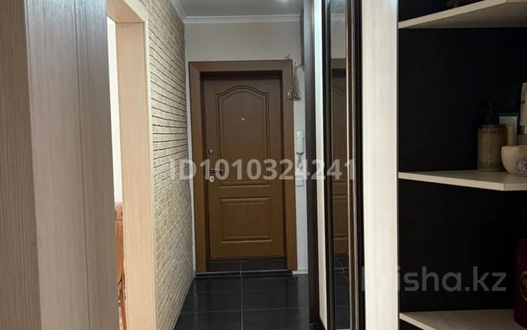 2-бөлмелі пәтер · 53.2 м² · 4/5 қабат, мкр Кунаева 66, бағасы: 27 млн ₸ в Уральске — фото 2