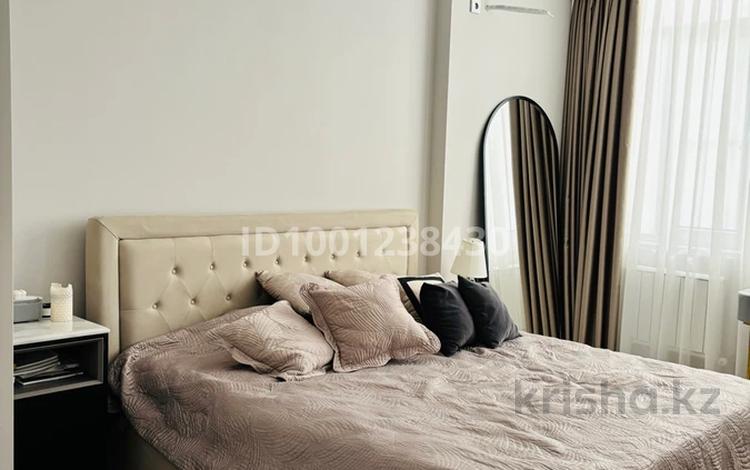 4-бөлмелі пәтер · 120 м² · 8/21 қабат, Сатпаева 30/2, бағасы: 800 000 〒 в Алматы, Бостандыкский р-н — фото 2