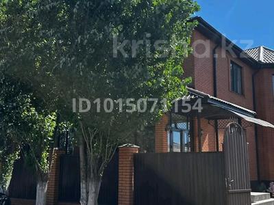 Жеке үй · 9 бөлме · 400 м² · 11.5 жүзд., Алтын орда ш/а., бағасы: 193 млн ₸ в Актобе, мкр. Алтын орда