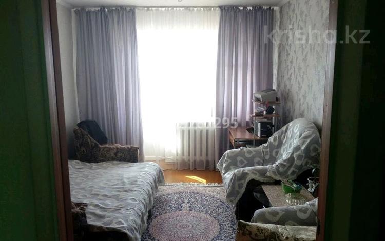 2-комнатная квартира, 30 м², 5/5 этаж, бульвар гагарина за 6.5 млн 〒 в Усть-Каменогорске, Ульбинский — фото 2