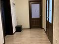 2-комнатная квартира, 58 м², 9/9 этаж, Абылайхана 1 за 22.5 млн 〒 в Кокшетау — фото 2