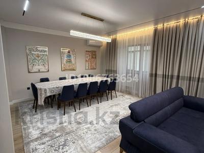 4-комнатная квартира · 200 м² · 3/15 этаж, Айтеке би 113 за 1 млн 〒 в Атырау