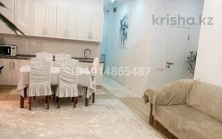 3-бөлмелі пәтер · 79.5 м² · 1/7 қабат, 16-ш/а. 28, бағасы: 23.5 млн ₸ в Актау, 16-й мкр  — фото 2
