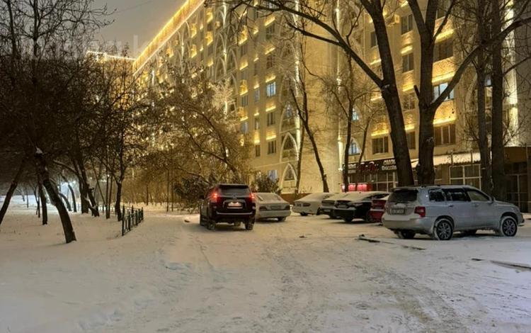 1-комнатная квартира · 43 м² · 5/9 этаж, мкр Аксай-1 за 30 млн ₸ в Алматы, Ауэзовский р-н — фото 5